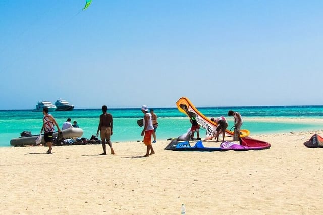 4 Days of Kite Surfing and Transfers in Hurghada