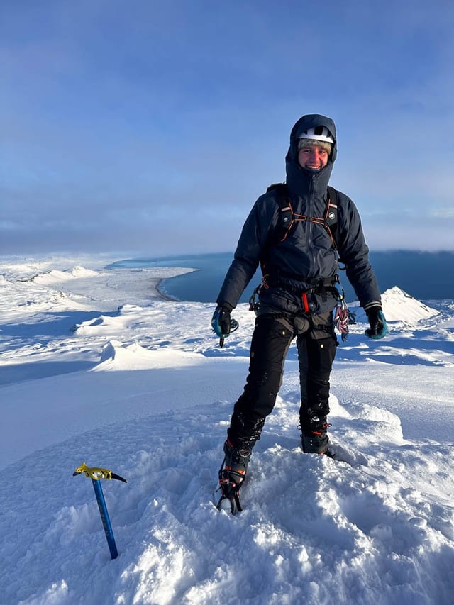 Escursione sulla vetta del ghiacciaio Snæfellsjökull nell'Islanda occidentale