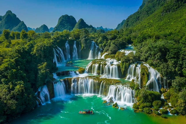 3 Day Ban Gioc Waterfall Trek in Northeast Vietnam