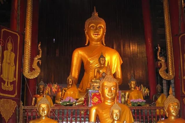 Chiang Mai Temples and Food Bike Tour