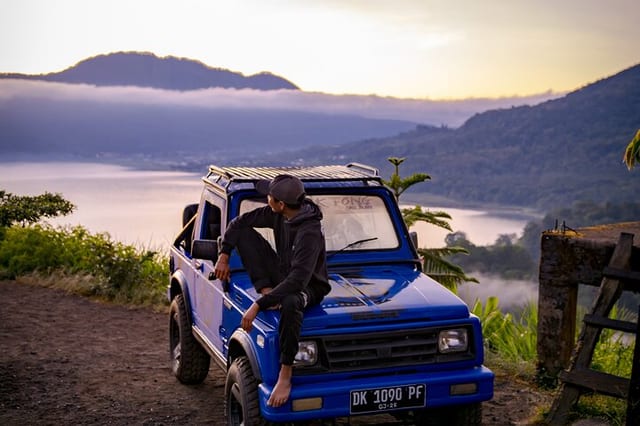 Sunrise Jeep Tour to Munduk Twin Lakes in Bali