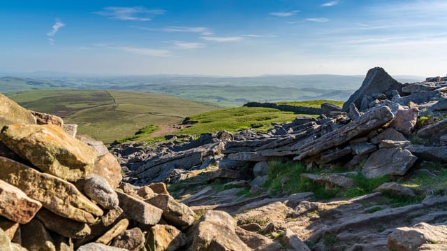 Yorkshire Three Peaks Guided Walk in Yorkshire Dales