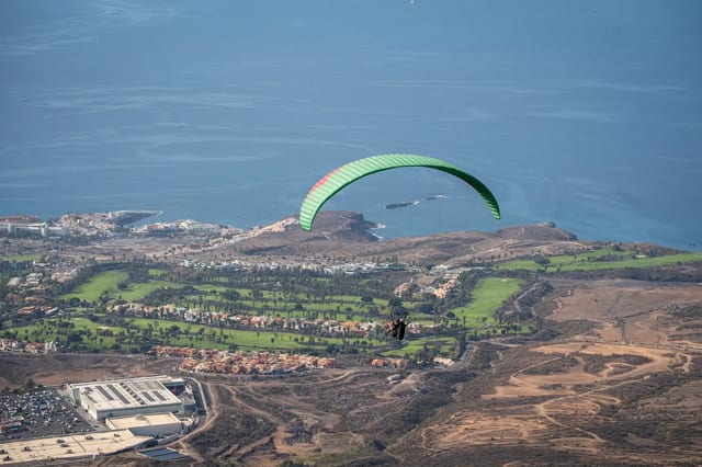 Acrobatic Tandem Paragliding in Costa Adeje