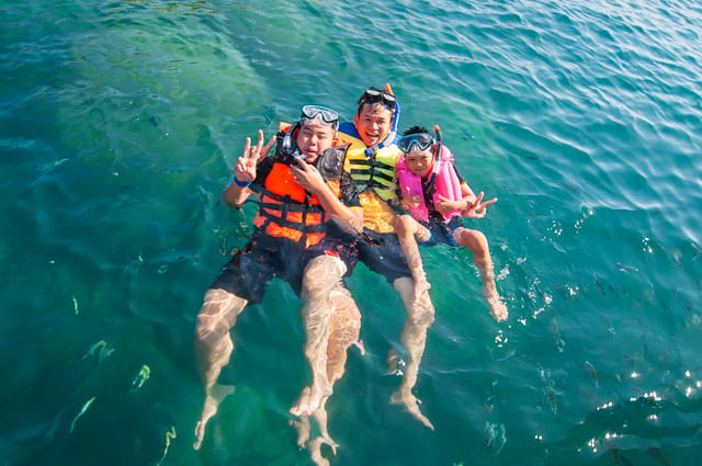 Snorkelling and Kayaking in Portobelo