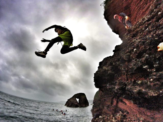 Private Coasteering Tour for 2 in Torquay