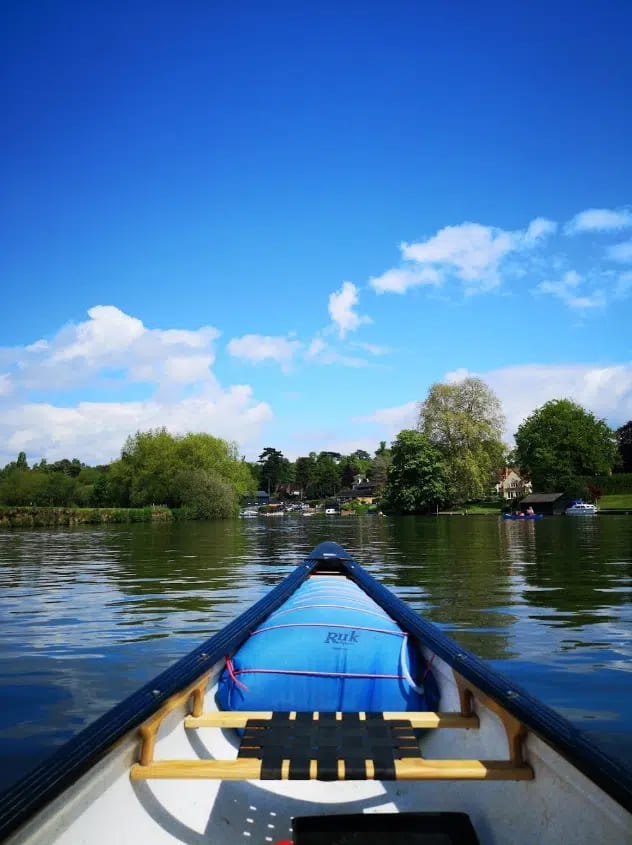 3-Hour Canoe Tour – Paddle the River Dart