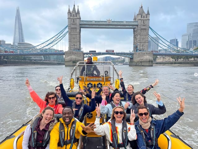 45 Minute ‘Canary Wharf Experience’ Speedboat Sightseeing Tour