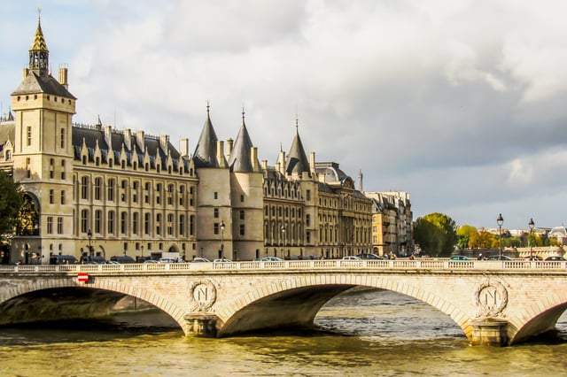 Paris E-Bike Rentals, listing photo