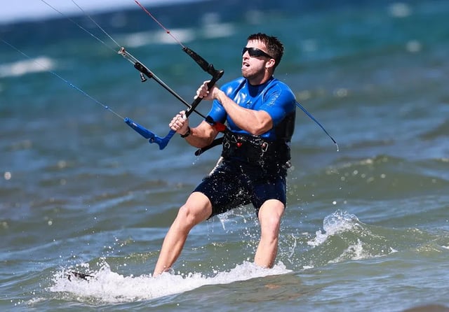 Intensive Beginner Kitesurfing Course in Pollensa Bay, listing photo