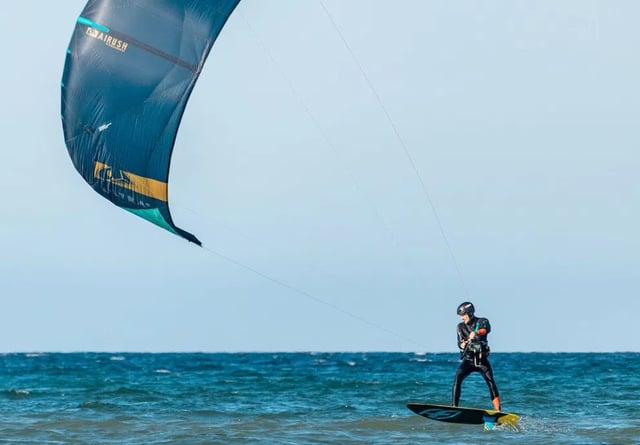Hydrofoil Kitesurfing Class in Pollensa Bay, listing photo