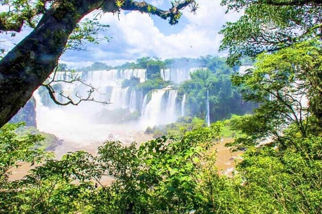 Private Argentine Falls: Devil’s Throat, Upper Trail and Boat Ride, listing photo