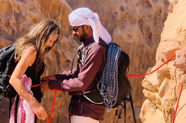 Burdah Rock Bridge Hike with Lunch in Wadi Rum, listing photo