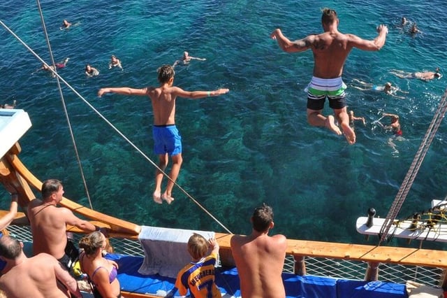 Full-Day Boat Trip for Swimming and Fishing with Lunch in Agadir, listing photo