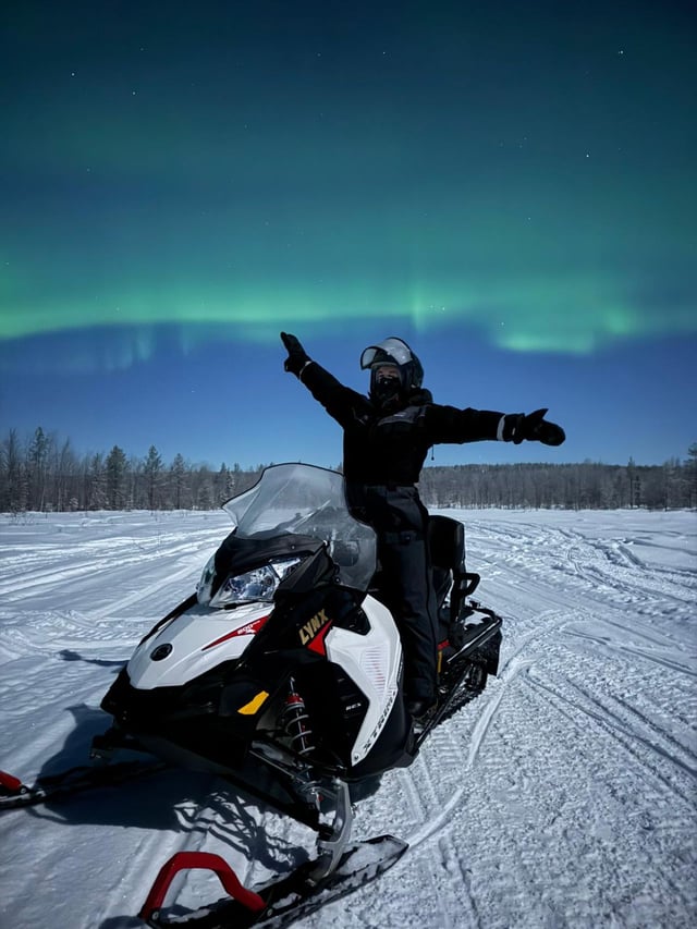 Escursione in motoslitta per ammirare l'aurora boreale a Rovaniemi, listing photo