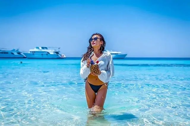 Speedboat to Hula Hula Island with Transfer in Hurghada, listing photo