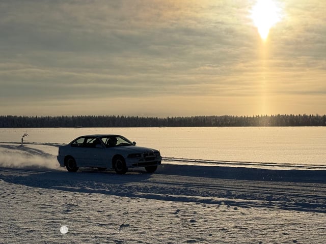 Guida su circuito ghiacciato per rally a Rovaniemi, listing photo