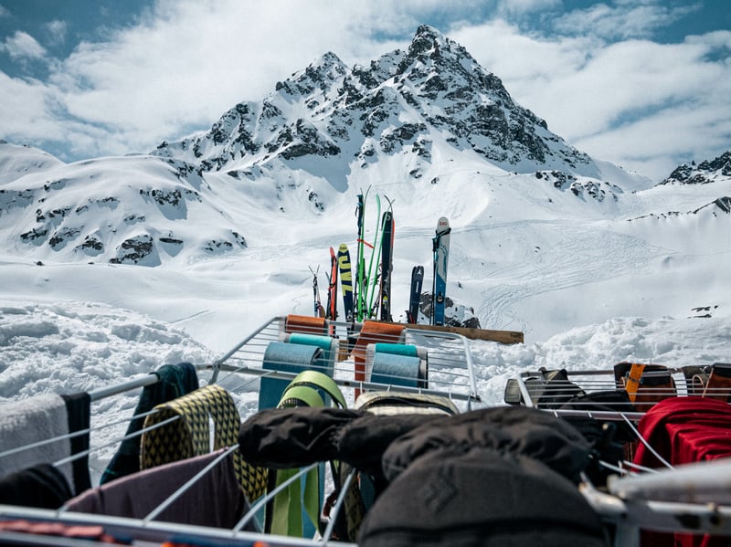 Intro to Multi-Day Hut-to-Hut Ski Touring in Chamonix gallery 9