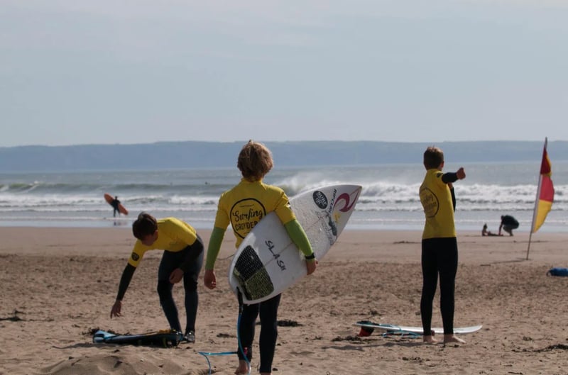 Surfing England Surf Instructor Course in Croyde, photo 2