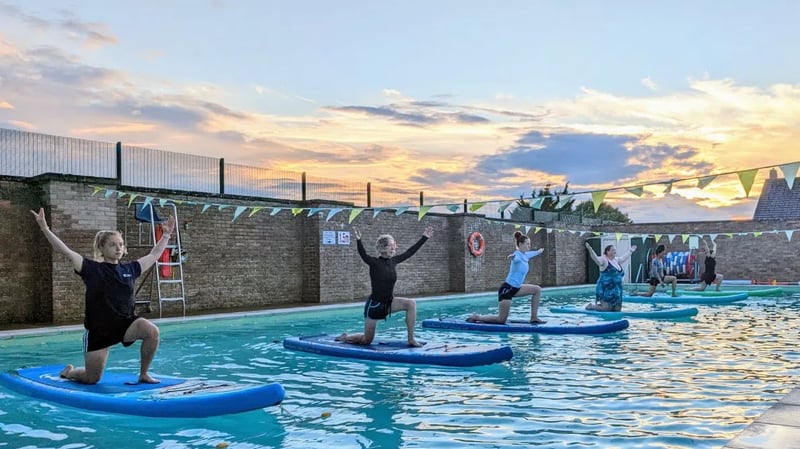 SUP Yoga at The Chippy Lido in the Cotswolds, photo 5