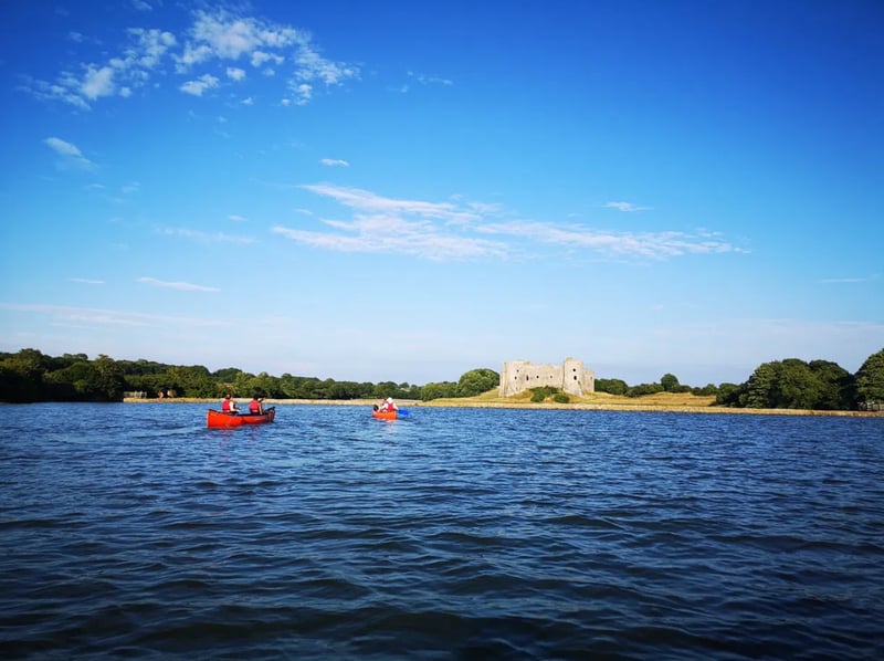 Pub Paddle Canoe Tour from Pembroke Dock to Cresswell Quay gallery 4