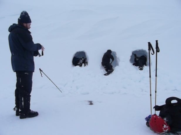 3 Day Winter Mountaineering Skills and Snowhole Expedition in the Cairngorms gallery 7