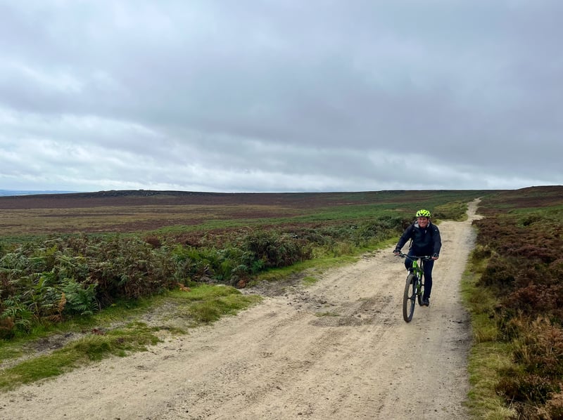 Private Guided Mountain Bike Ride in the Peak District, photo 5