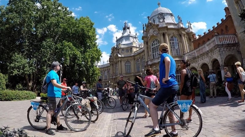 Budapest & Buda Castle E-Bike Tour, photo 3