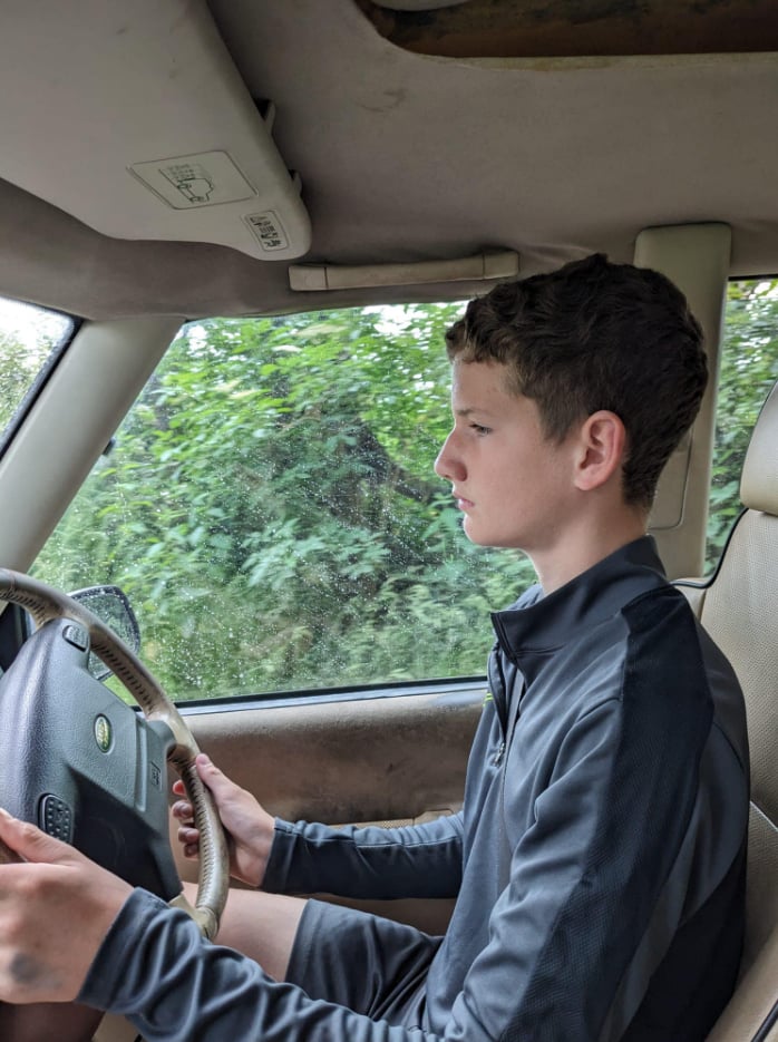 Junior 4×4 Off Road Driving Experience in Nottingham gallery 3