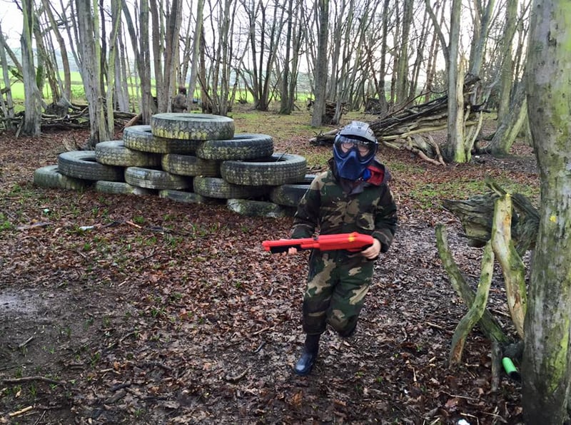 Kids Splatmaster Paintball Session in Henfield – Ages 8-10, photo 3