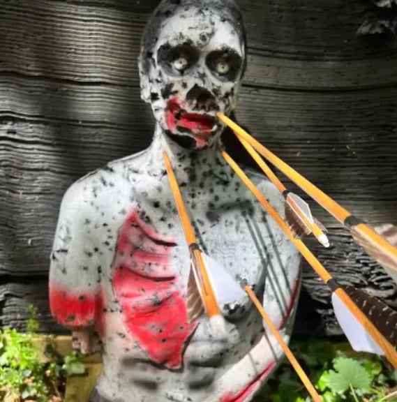 Zombie Woodland Archery Experience in Dorset, photo 4