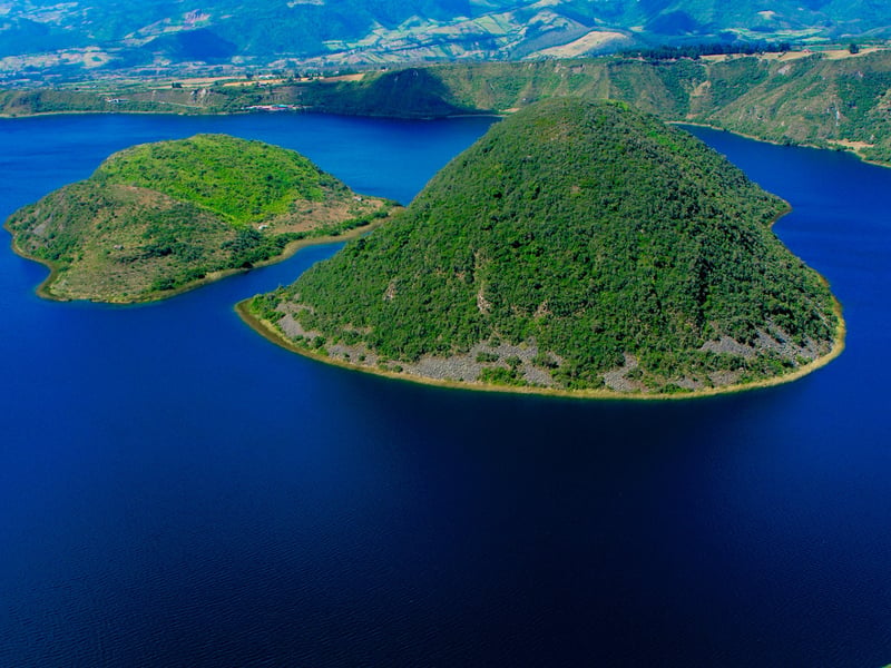 Cuicocha Lagoon Mindful Mountain Hike and Wellness Day, photo 4