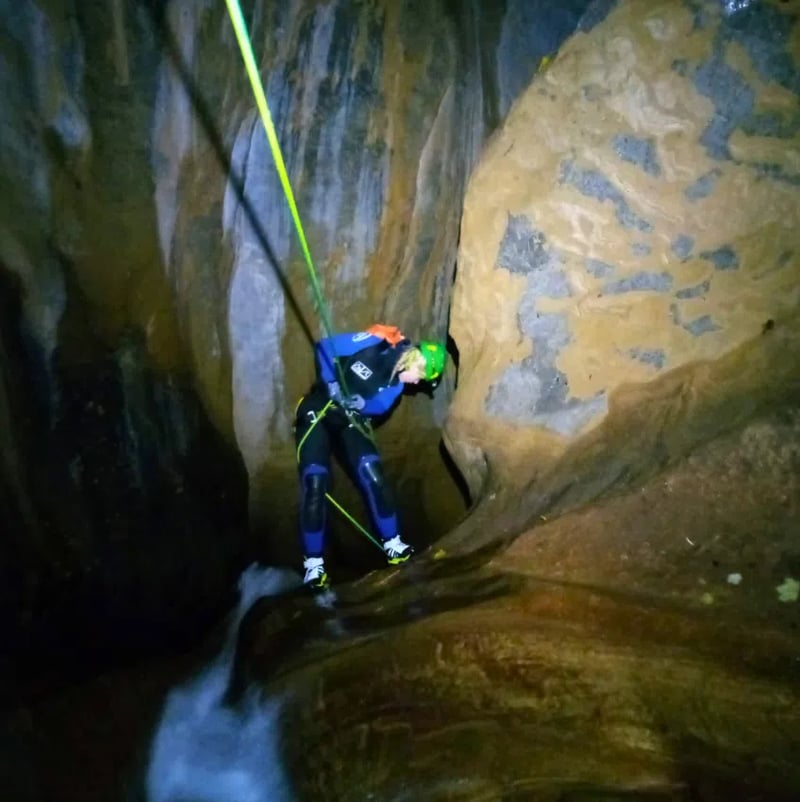 Private Canyoning in Mallorca: Gorge Blue-Sa Fosca Ravine gallery 4