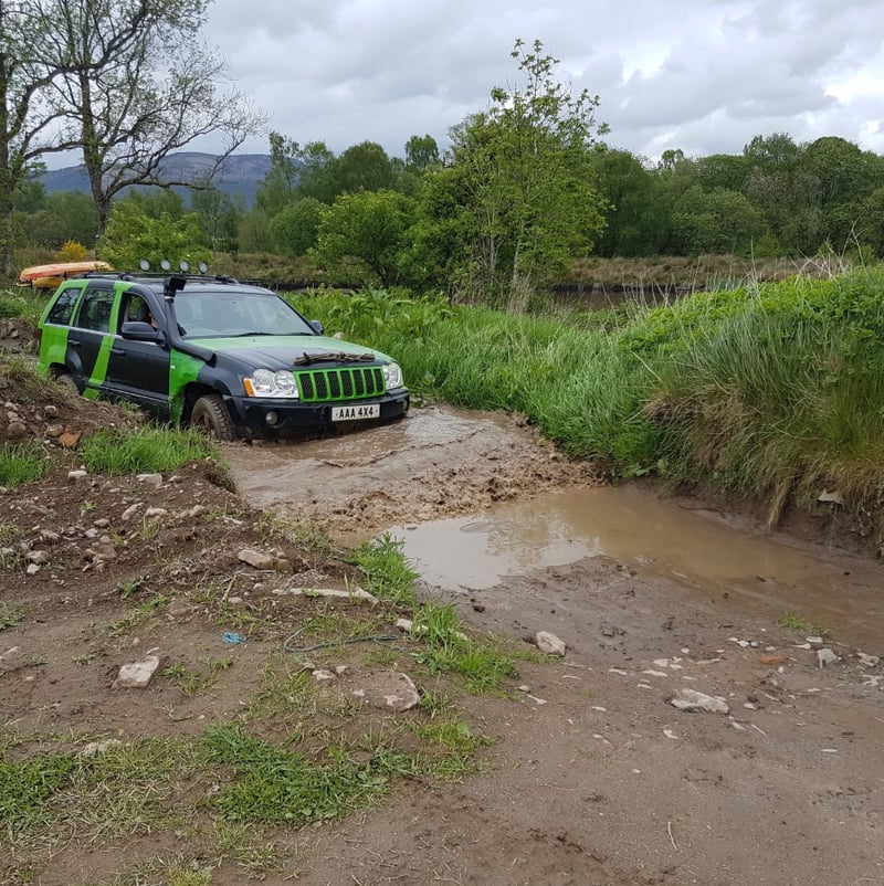 Kids Off-Road 4×4 Driving Experience in Stirlingshire, photo 3