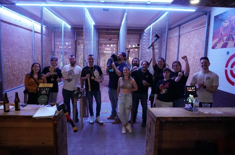 Classic Axe Throwing Session in Ruzafa, Valencia, photo 2