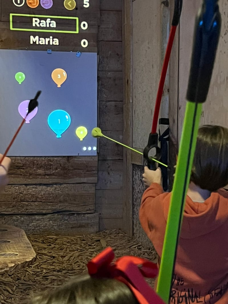 Family Archery Session in Atocha, Madrid, photo 3