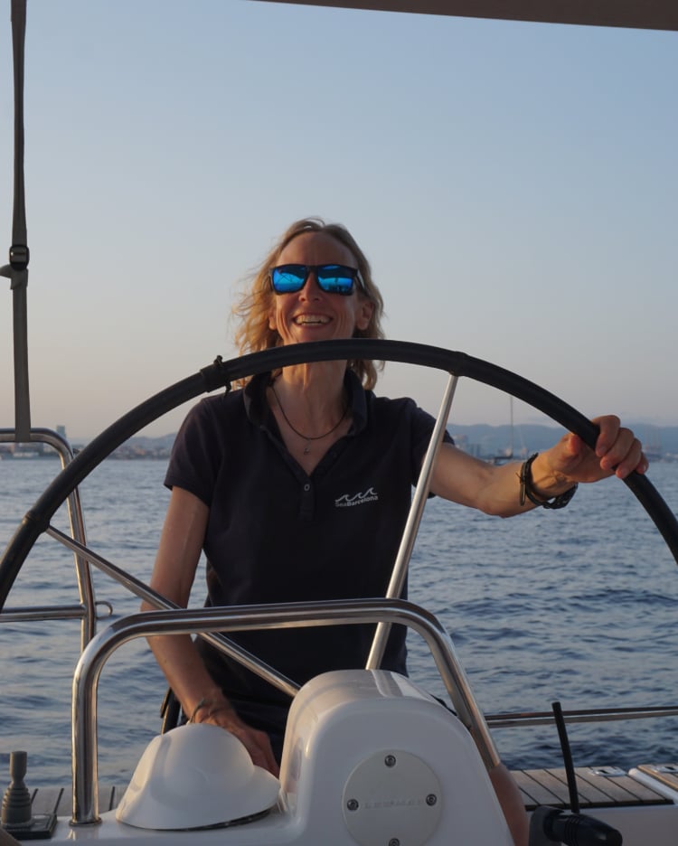 Private Sunrise Sailing Cruise in Barcelona, photo 2