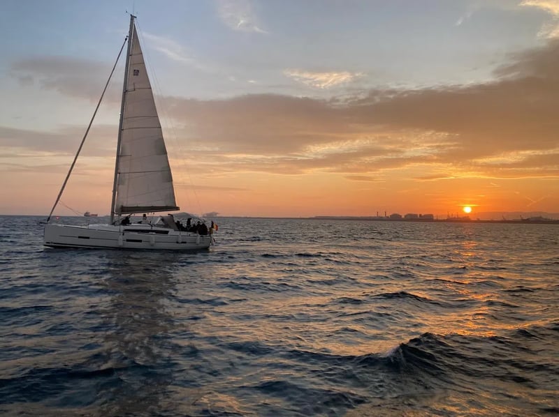 Sunset Sailing Cruise in Barcelona, photo 2