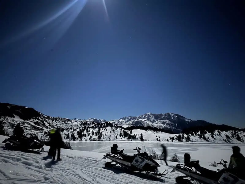 2-Hour Sunset or Night Snowmobile Tour with Dinner in a Mountain Refuge, photo 3