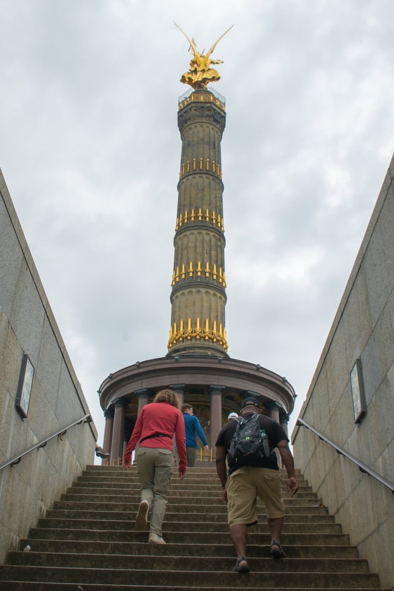 Berlin City Bike Tour with Beer Garden Stop, photo 3