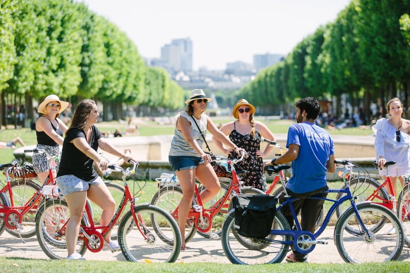 Highlights of Paris Bike Tour gallery 6