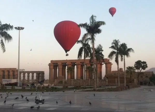 Sunrise Hot Air Balloon Flight over Luxor with Transfers, photo 3