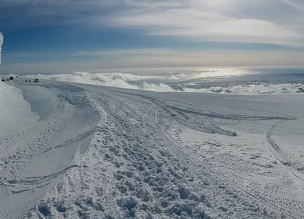 Eyjafjallajökull Super Jeep & Glacier Walk Experience gallery 6