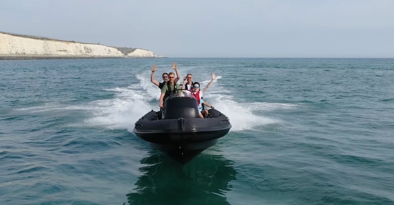 High-Speed Powerboat Experience along the Brighton Coast, photo 2