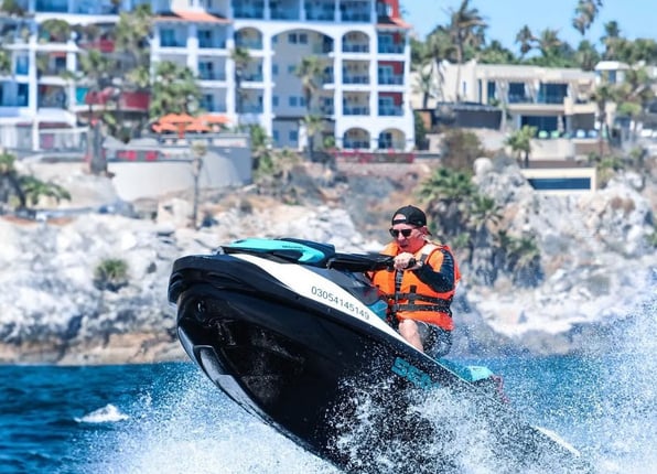 Morning Jet Ski Tour to the Esterel Cliffs with Beach Breakfast, photo 2