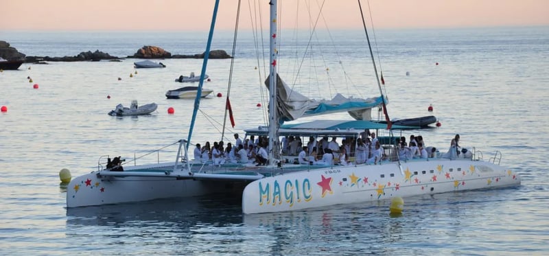 Palma Bay Sunset Catamaran Cruise with Cava & Aperitif, photo 4