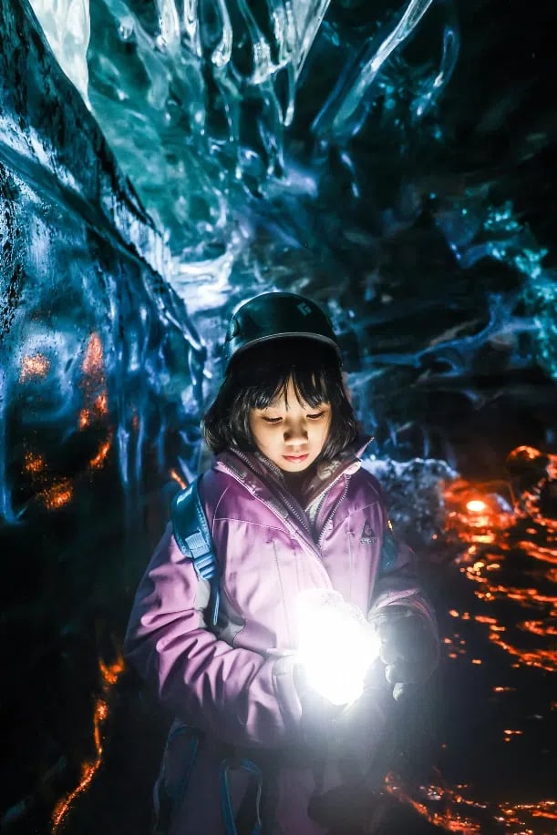 Early Bird Ice Cave Hiking in Iceland, photo 3