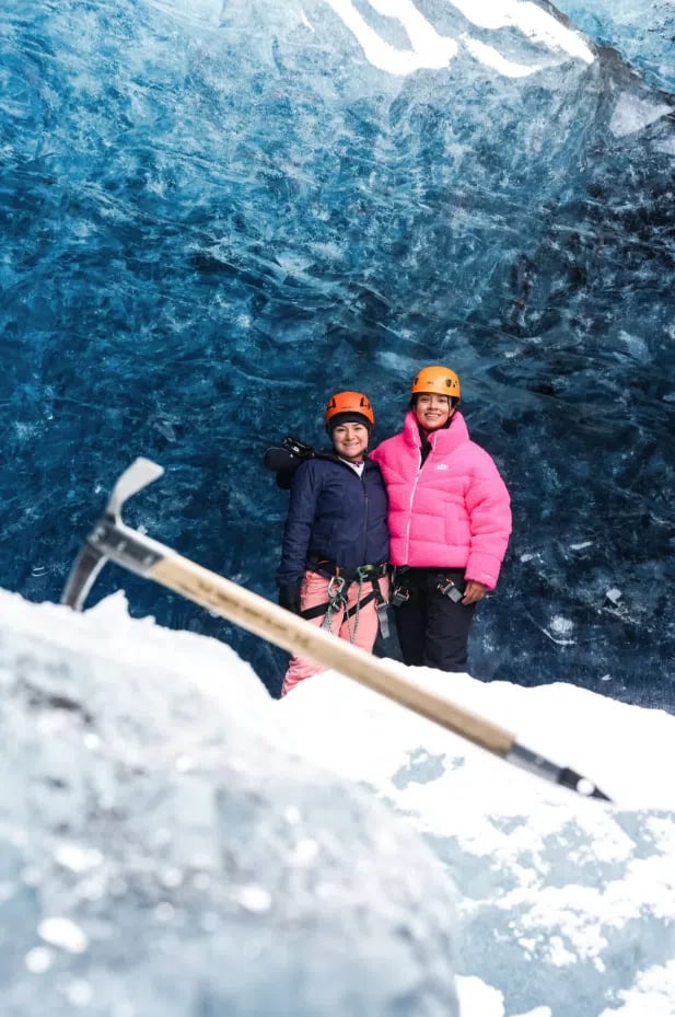 Early Bird Ice Cave Hiking in Iceland, photo 2