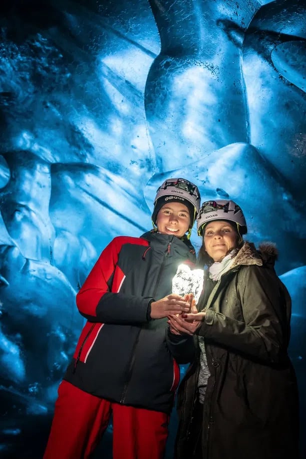 Glacier Hiking and Ice Cave Adventure in Skaftafell, Iceland, photo 2