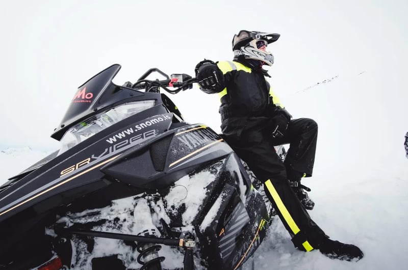 Glacier Rush Fast-Paced Snowmobile Adventure gallery 3