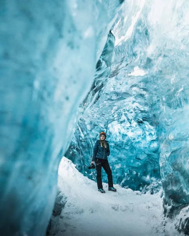 Blue Ice Cave Tour in Vatnajökull gallery 2